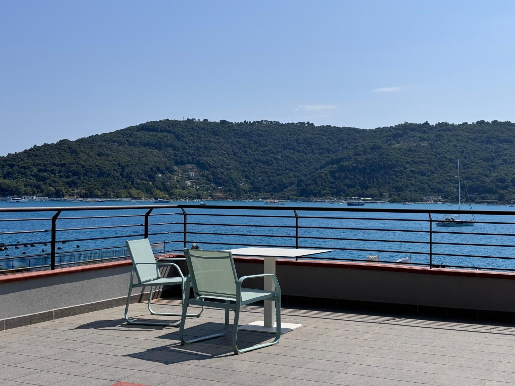 Mirage Rooms & Apartments Porto Venere Exteriör bild